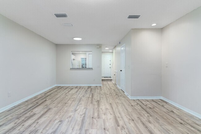 Building Photo - Update Condo in Ponde Vedra Beach