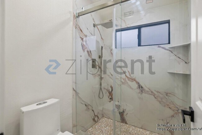 Building Photo - 1260 Sierra Village Pl