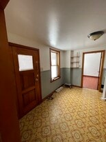 Kitchen - 119 N Wilbur Ave