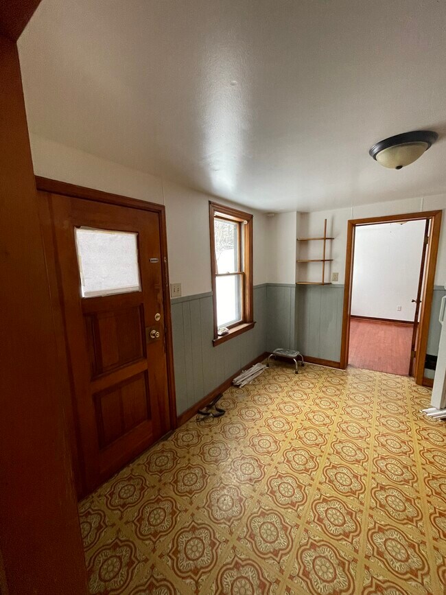 Building Photo - 119 N Wilbur Ave