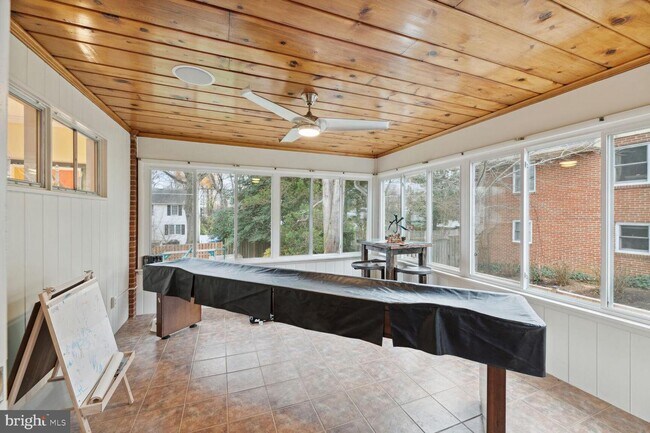Building Photo - 6909 Andover Dr