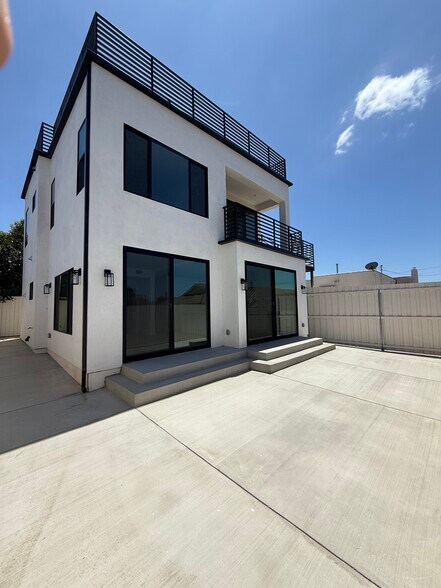Building Photo - 615 Manchester Terrace