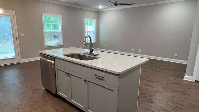 Building Photo - 564 NE Bellingham Dr