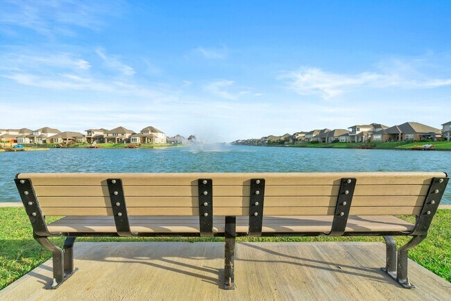 Building Photo - 3506 Lake Bella Megan Dr
