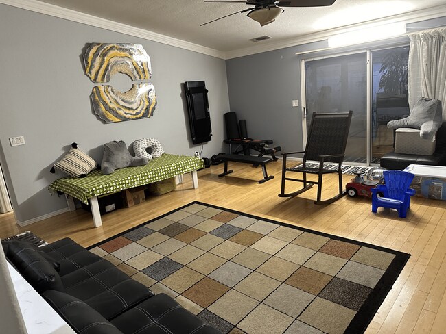 Primary Photo - 9865 Rose St