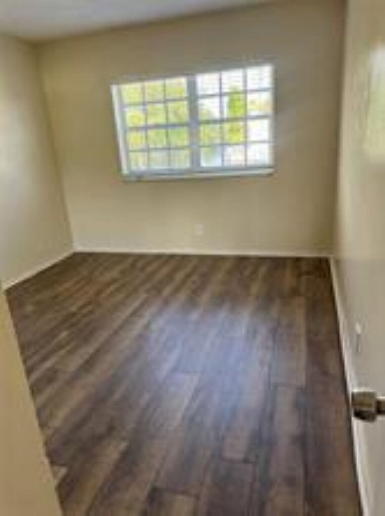 Building Photo - 1407 NE 56th St