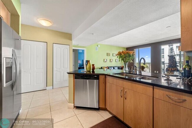 Building Photo - 1830 Radius Dr