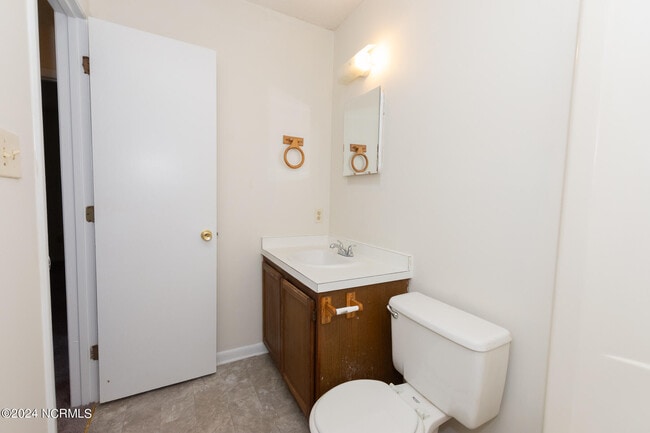 Building Photo - 111 Cherrywood Ct