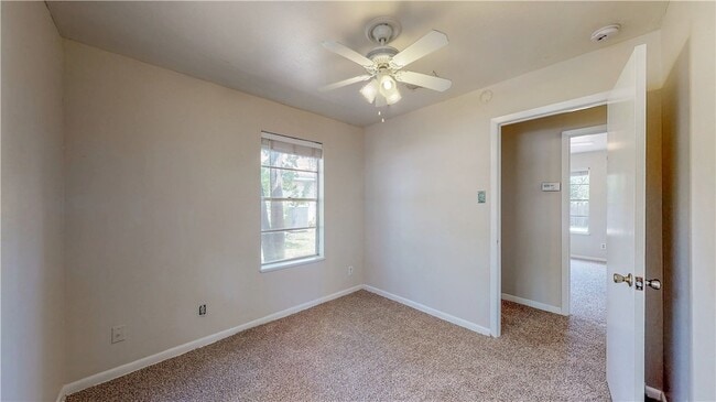 Building Photo - 1407 Lawyer St