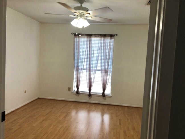 Building Photo - 8801 Hammerly Blvd