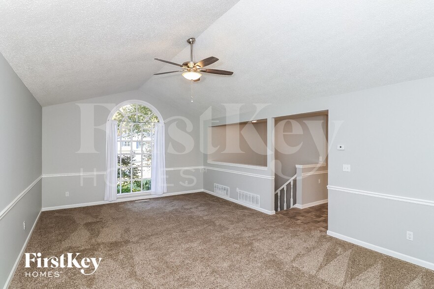 Building Photo - 206 Whitney Ln