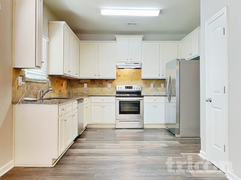 Building Photo - 4316 Traipse Path