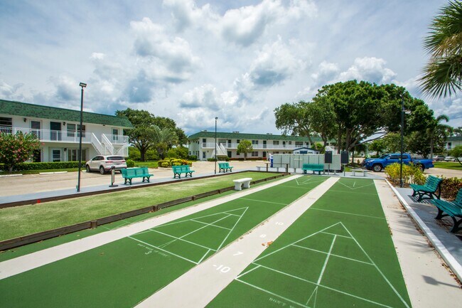 Building Photo - 2800 Indian River Blvd