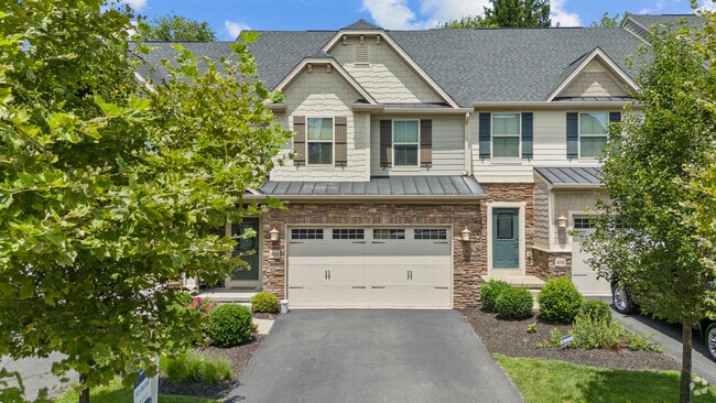 Building Photo - 433 Fairmont Dr