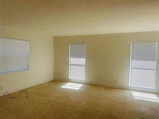 Building Photo - 1775 NW 55th Ave