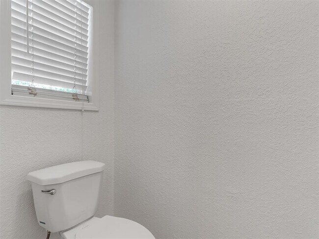 Building Photo - 1608 NW 7th St