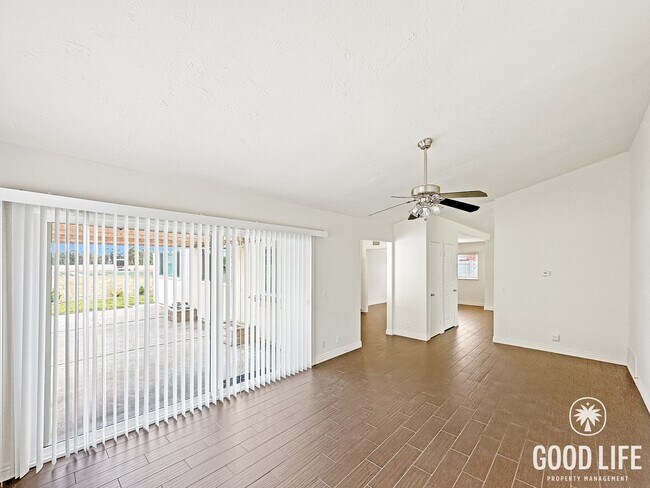 Building Photo - Spacious 3BR/2BA Home with 2-Car Garage in Lake Forest, CA – Great Location