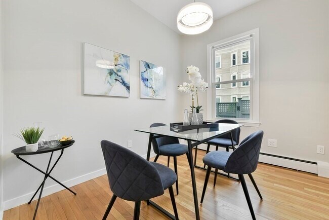 Building Photo - 30 Lowell St