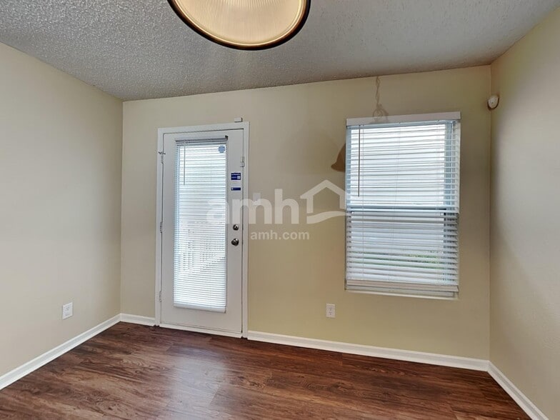 Building Photo - 12671 Republic Dr