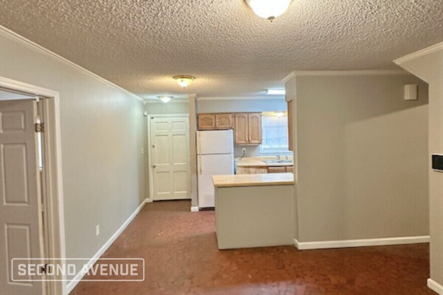 Building Photo - 3533 Naylor Dr