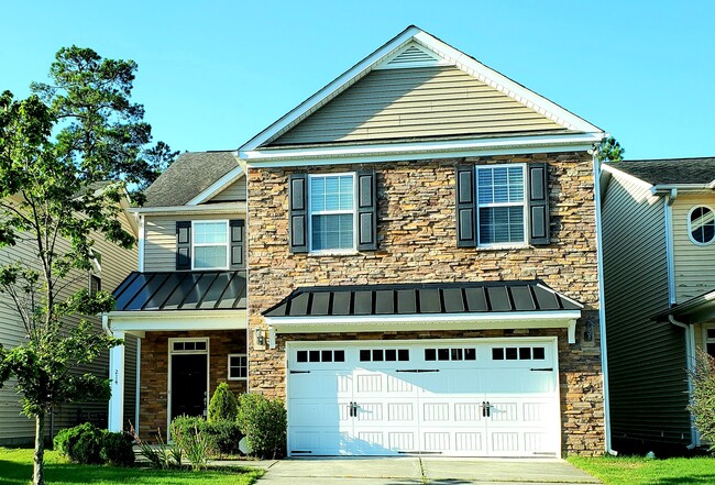 Primary Photo - 214 Station Dr