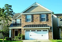 Building Photo - 214 Station Dr