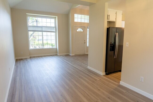 Building Photo - 4Bd/3.5Ba Mill Creek House
