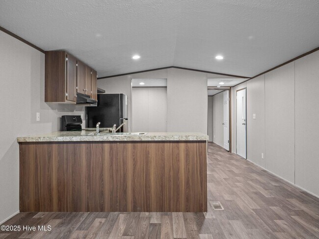 Building Photo - 113 Trott Ln