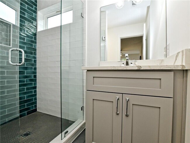 Building Photo - 3314 Garden Villa Ln