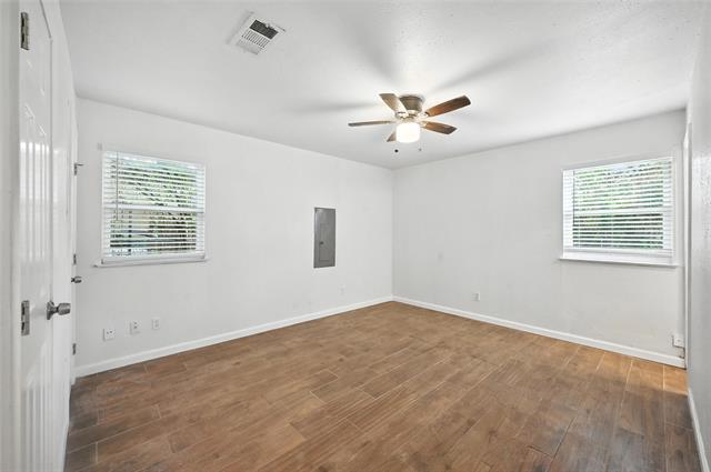 Building Photo - 5600 Conroy St