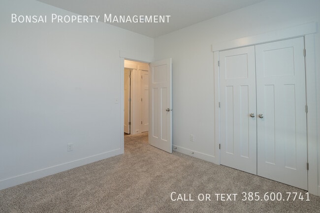 Building Photo - 762 Lang Ct