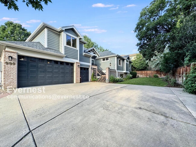 Primary Photo - 990 Utica Cir