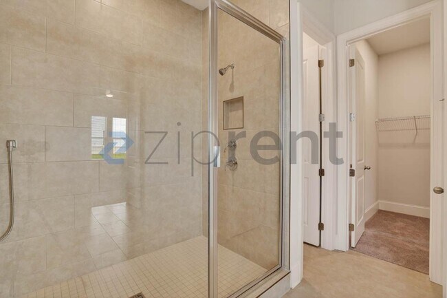 Building Photo - 6510 Wallace Farms Dr