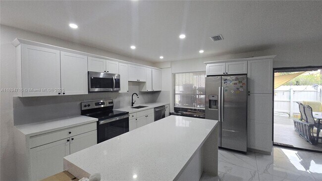 Primary Photo - 6100 W 26th Ct