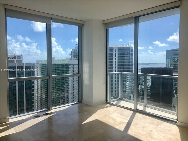 Building Photo - 1060 Brickell Ave