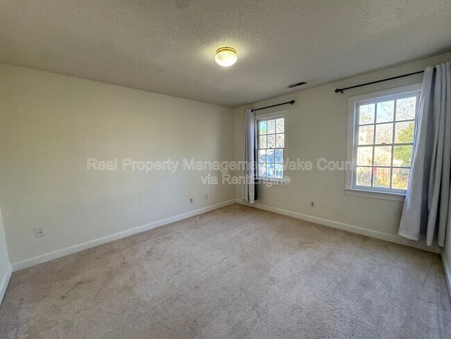 Building Photo - 116 Kendlewick Dr