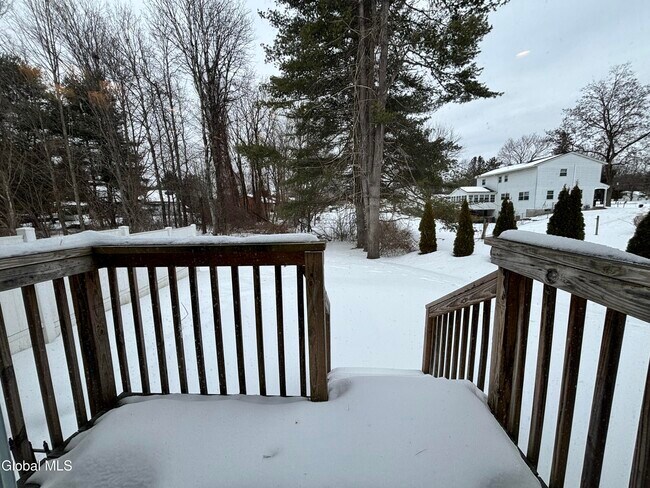 Building Photo - 587A Grooms Rd