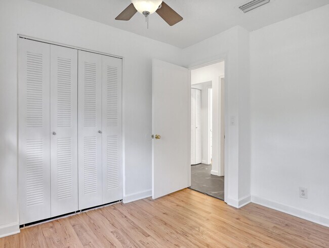 Building Photo - 9596 Richmond Cir