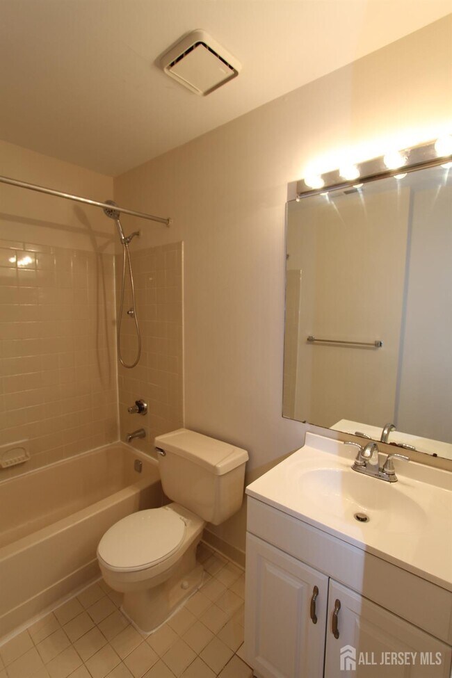 Building Photo - 4707 Ravens Crest Dr