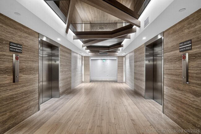 Building Photo - 2301 Collins Ave
