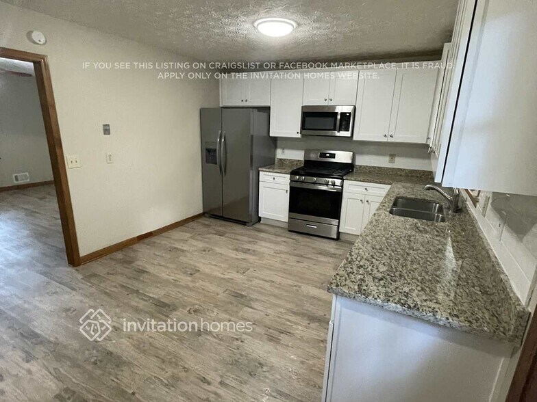 Building Photo - 202 Valley Brook Dr