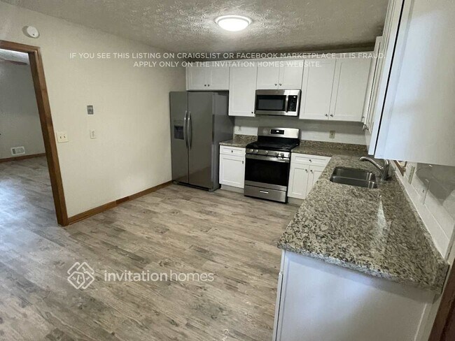 Building Photo - 202 Valley Brook Dr