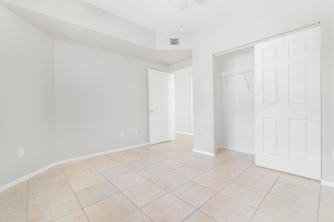 Building Photo - Stylish Summerlin Condo in Gated Red Bluffs — Resort Living at Its Best