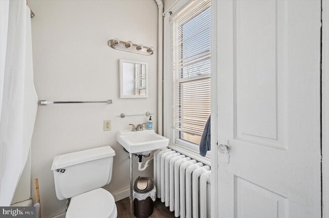 Building Photo - 120 Walnut Ave