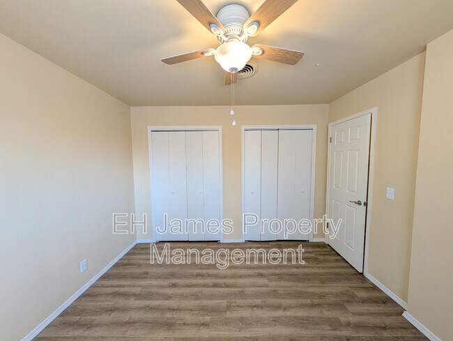 Building Photo - 1814 S 108th E Ave