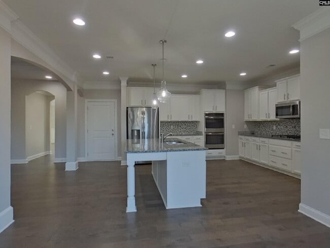 Building Photo - 541 New Cut Ln
