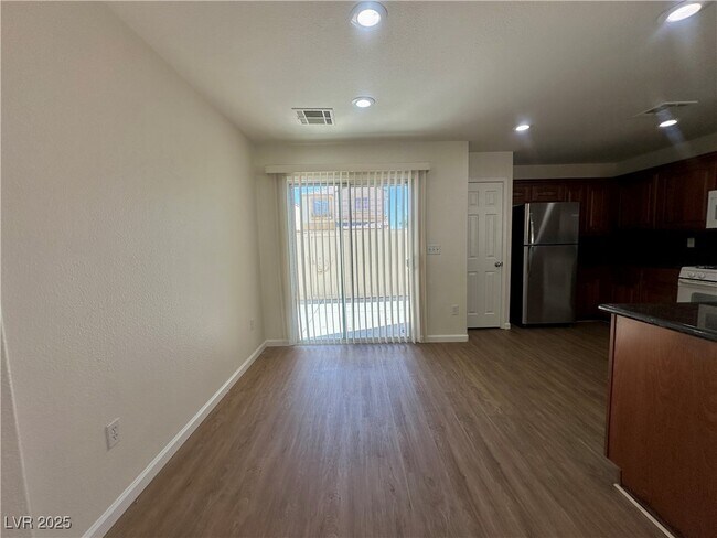 Building Photo - 9983 Alder Springs Ct