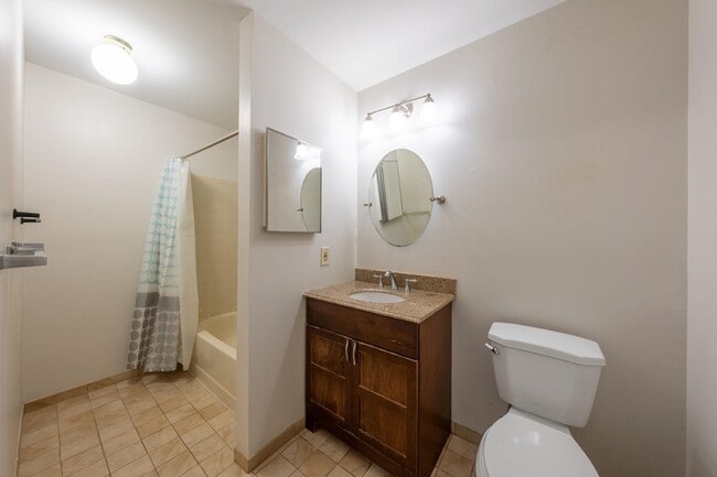 Building Photo - 109 Cherry St