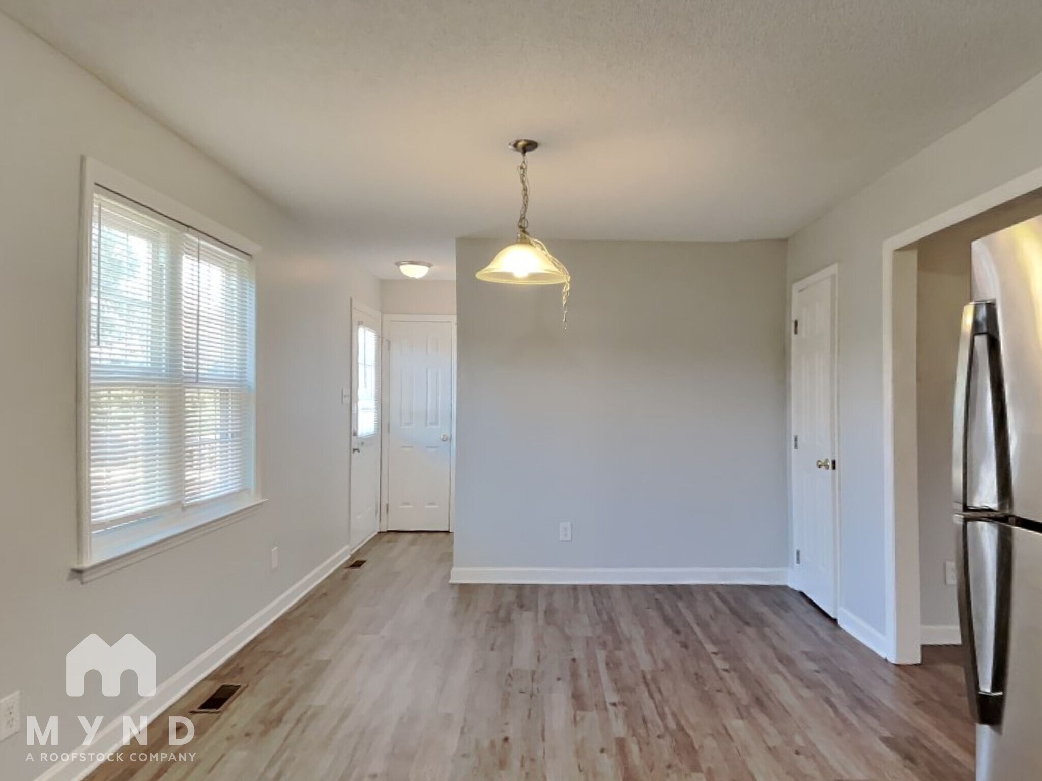 Building Photo - 204 Skylar Ln