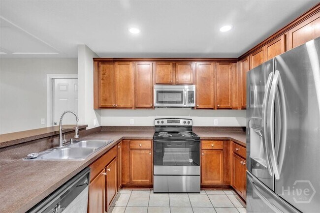 Building Photo - 35 Valley Oak Dr